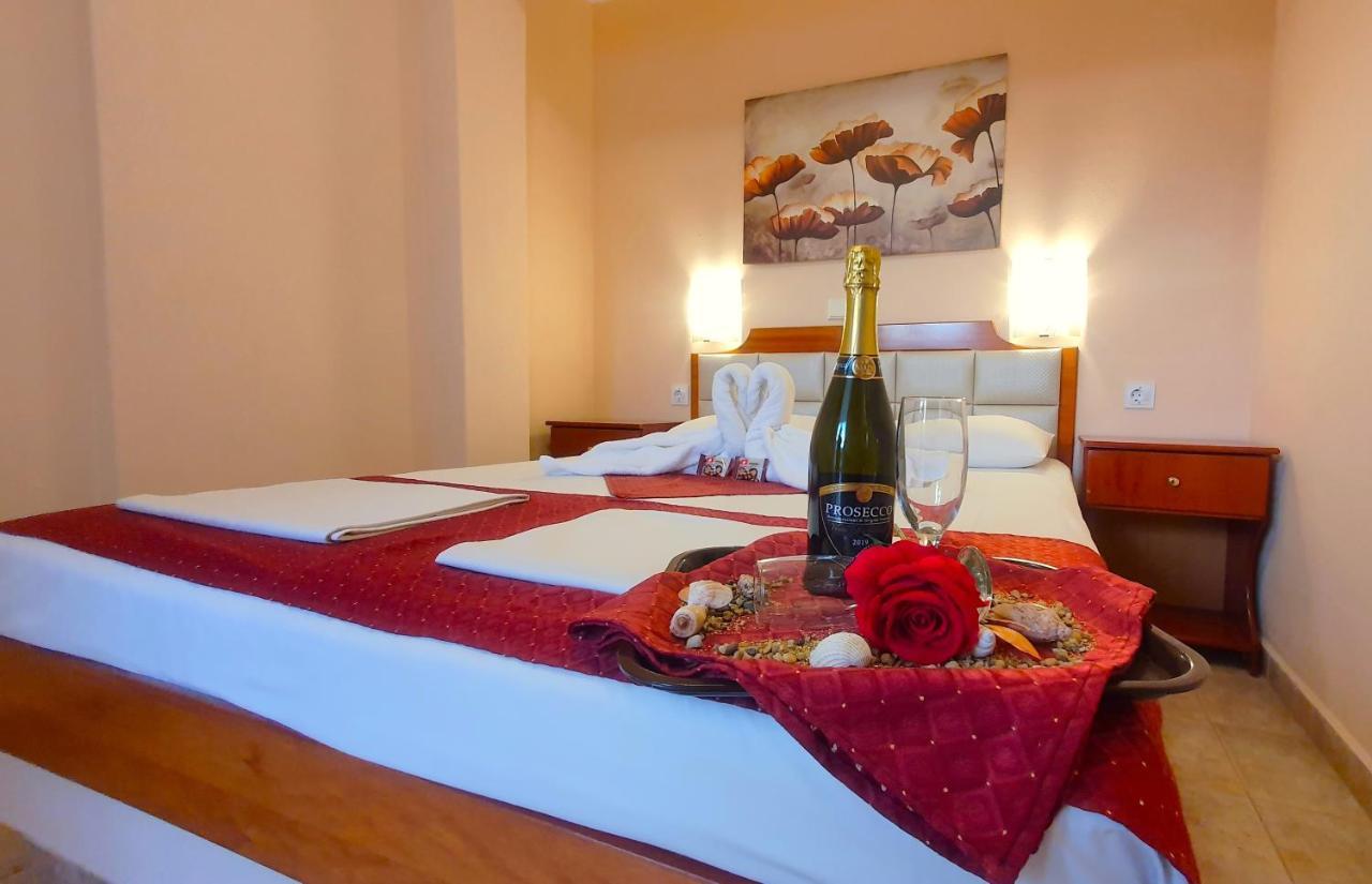 Apartmenthotel Sithon 사르티 외부 사진